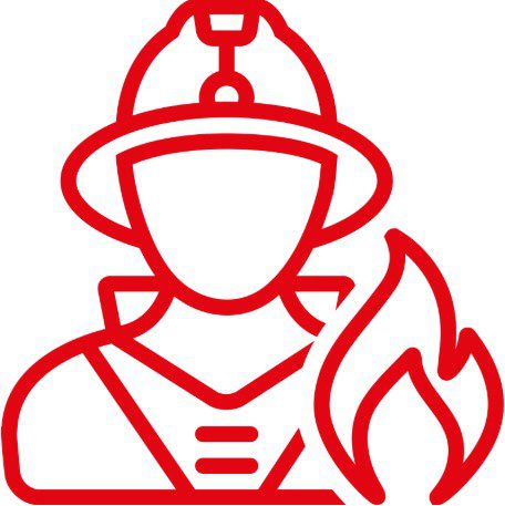 Firefighter responding to a fire incident protected by EA-RS fire safety systems